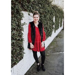 Scoop Faux Fur Black Vest, size M